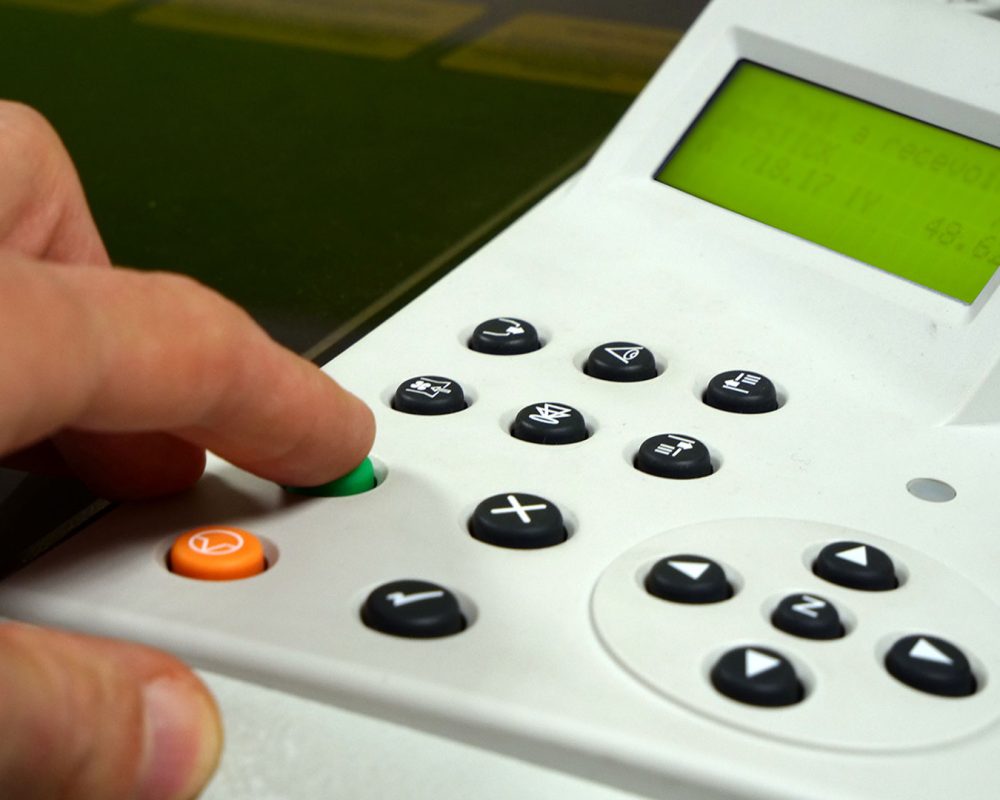 maquina-laser-ls100-unidad-control.img