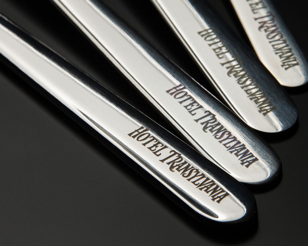 maquina-laser-ls100ex-fibra-grabado-cuberteria