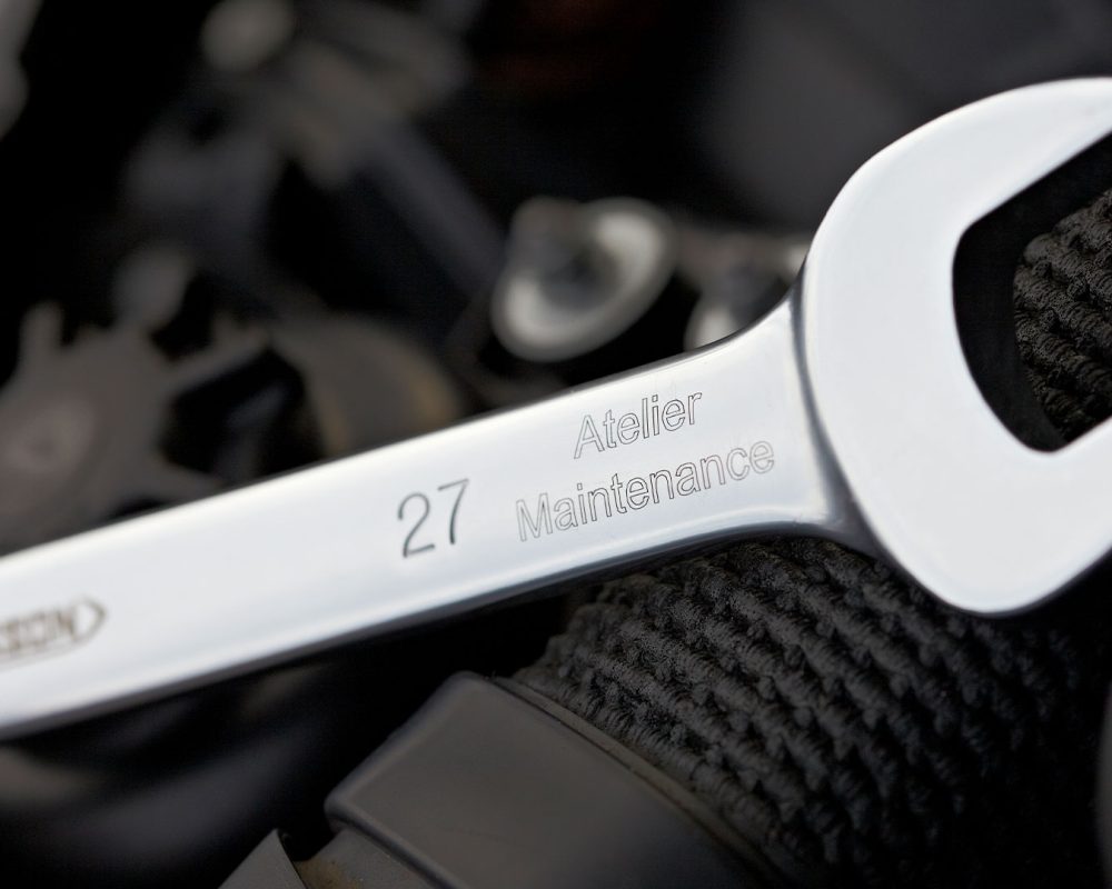 maquina-laser-ls900-fibra-grabado-herramienta