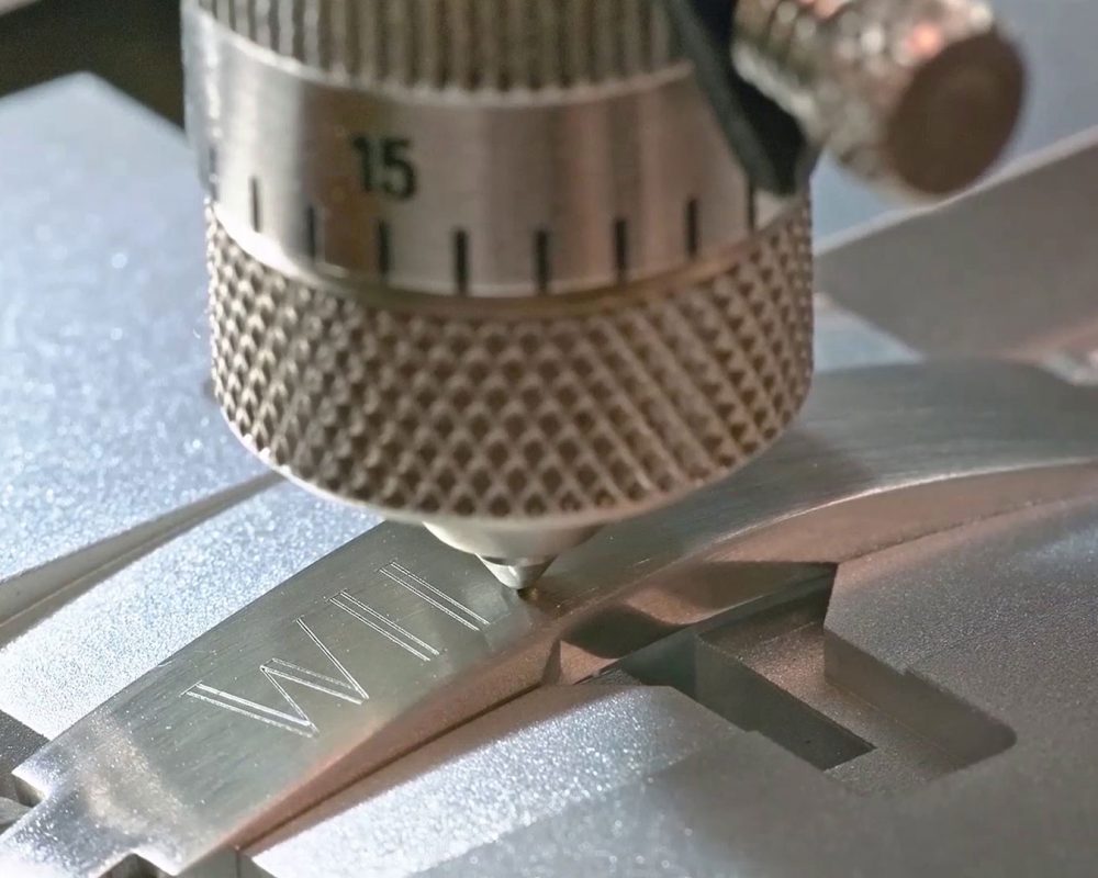 maquina-mecanica-m20x-joyeria-grabado-pulsera-brazalete.img