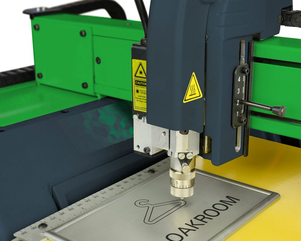 maquina-mecanica-m40-grabado-placa-perchero.img