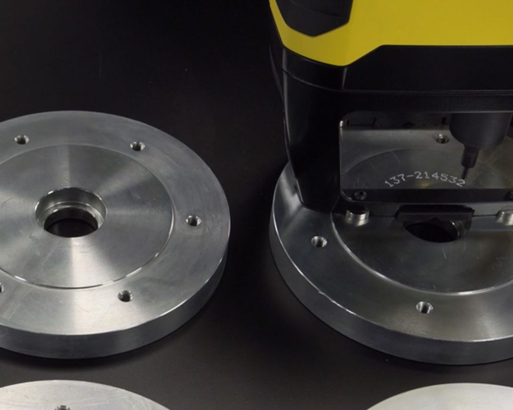 maquina-micropercusion-easy120-marcado-pieza-acero.img