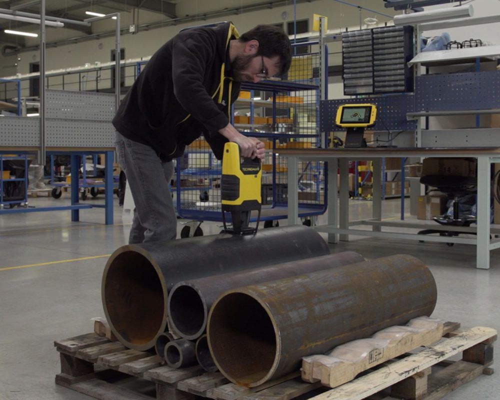 maquina-micropercusion-easy60-marcado-portatil-inalambrico.img