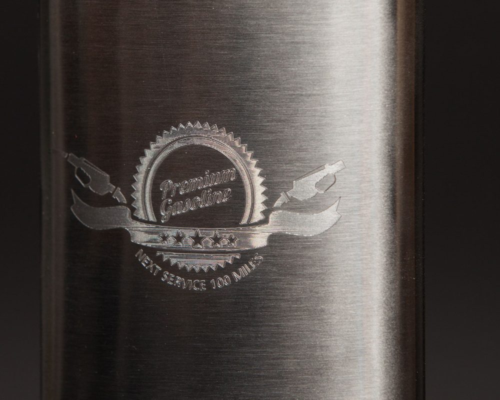 material-acero-inoxidable-grabado-petaca.img