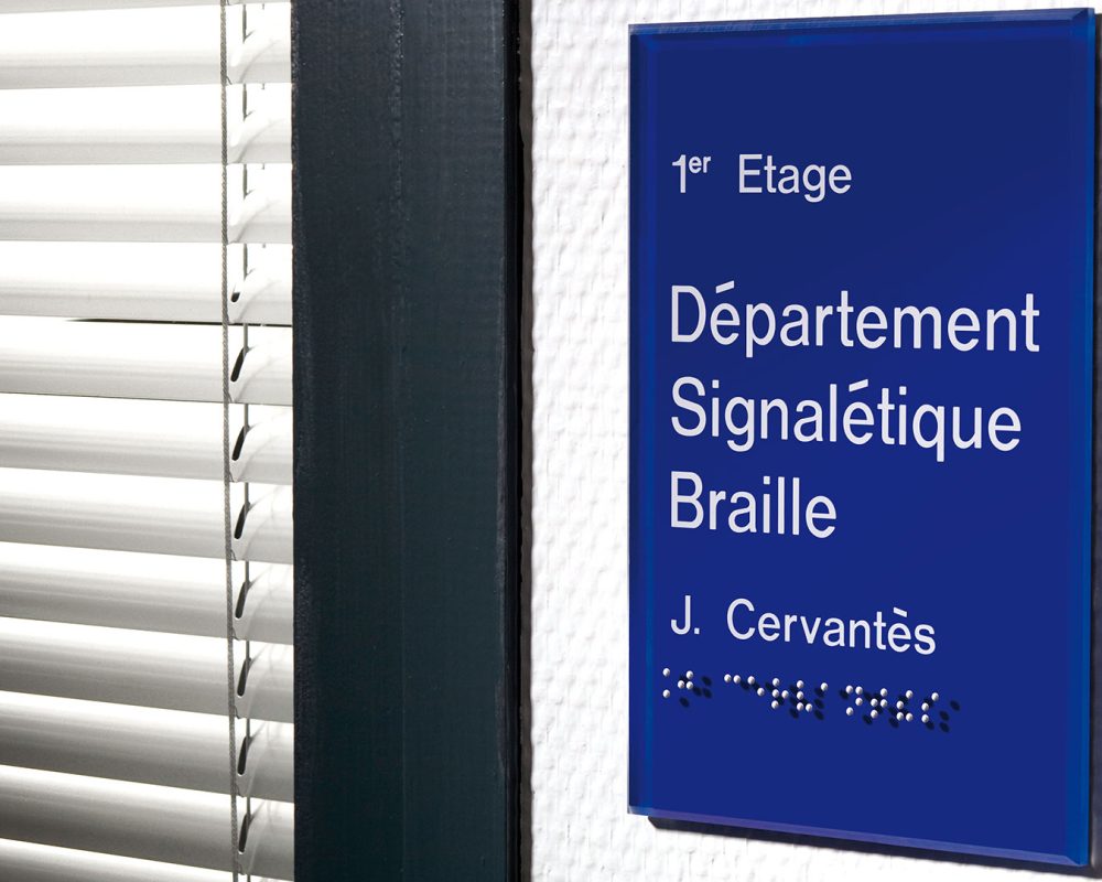 material-acrilico-corte-laser-rotulo-departamento.img