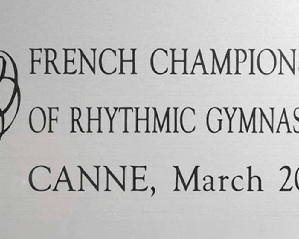 material-grabado-alusign-laser-negro-aluminio-rotulo.img