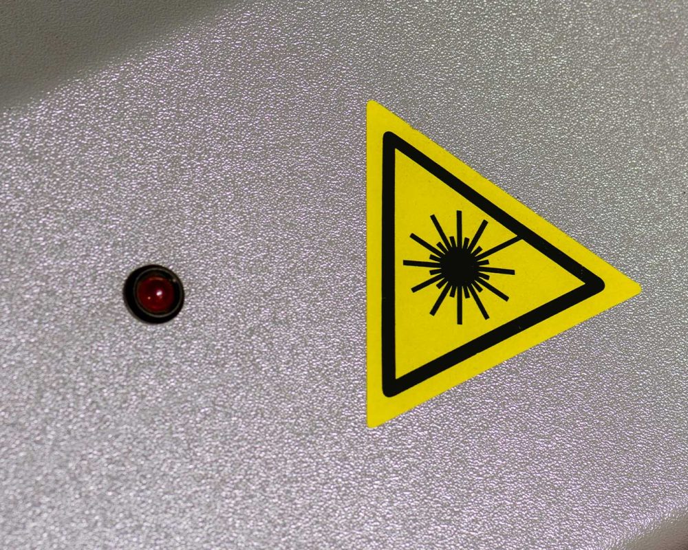 material-grabado-flexilase-etiqueta-mask.img