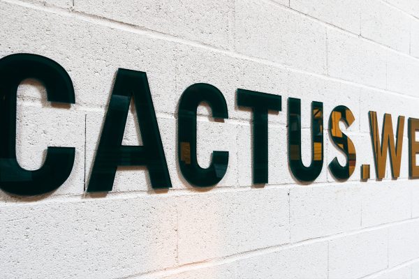 material-grabado-gravoglas-1-senalizacion-rotulo-empresa-plastico.img