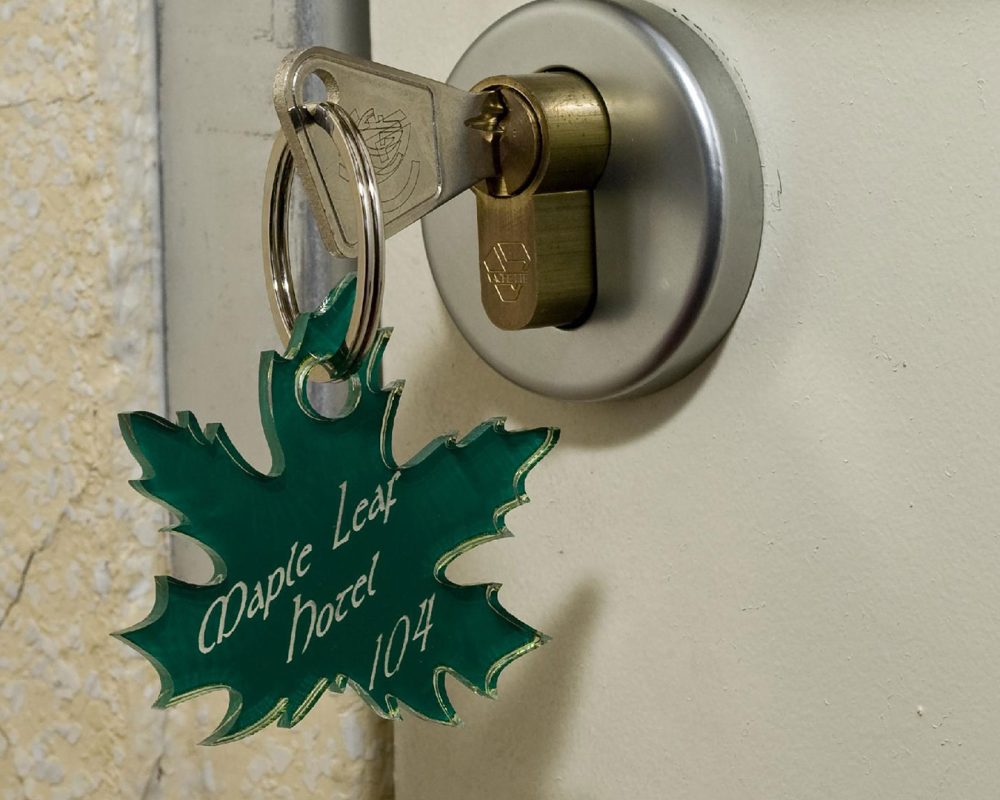 material-grabado-gravoglas-2-plex-inverso-llavero-hoja.img