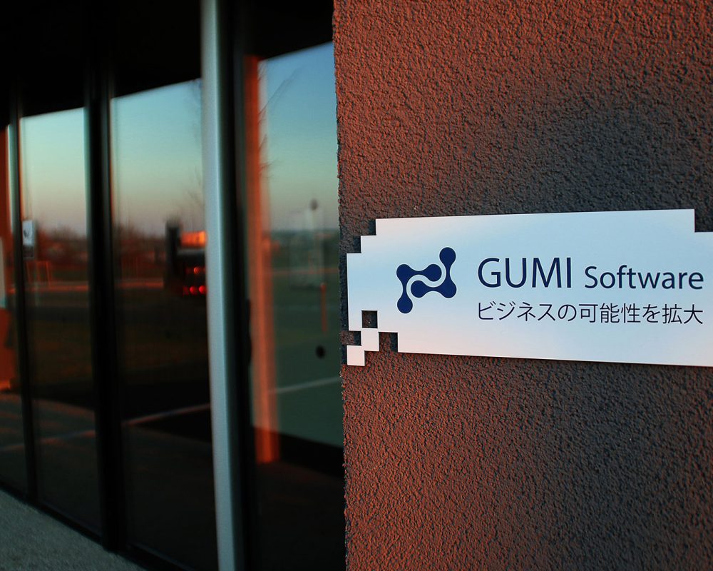 material-grabado-gravoply-laser-senalizacion-empresa-plastico.img