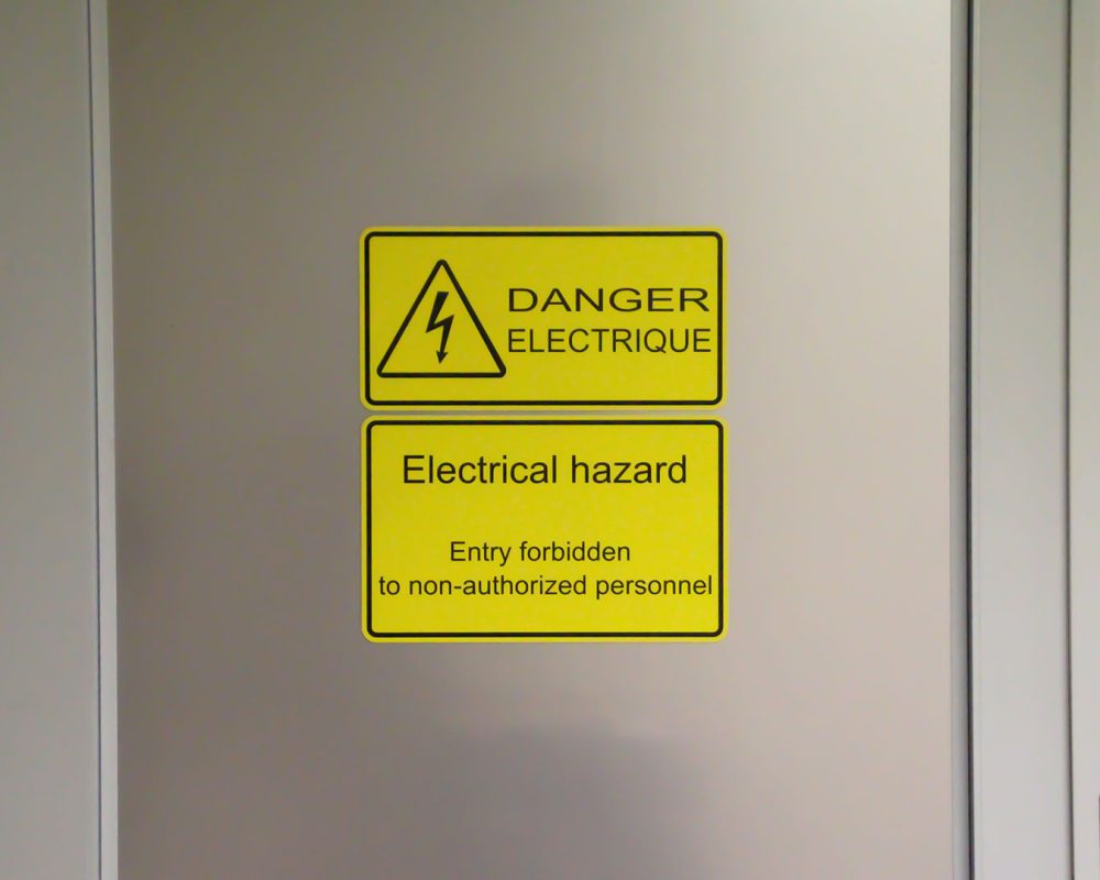 material-grabado-gravoply-laser-senalizacion-peligro-plastico.img