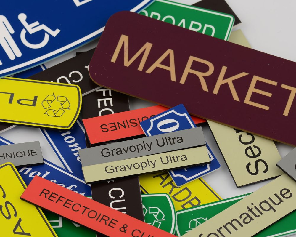 material-grabado-gravoply-ultra-etiquetas-senalizacion-plastico.img