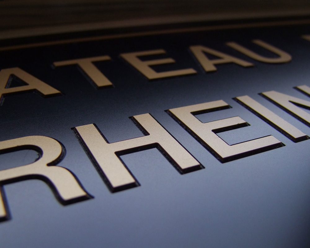 material-grabado-gravotac-exterior-rotulo-letras-plastico.img