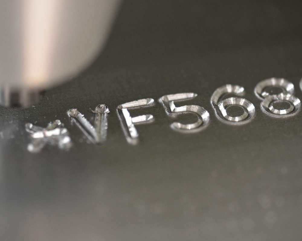 material-metal-grabado-micropercusion.img