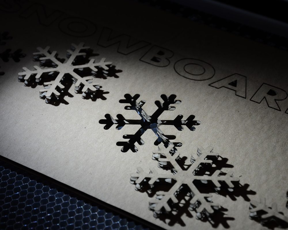 material-papel-carton-corte-laser-copos-nieve.img