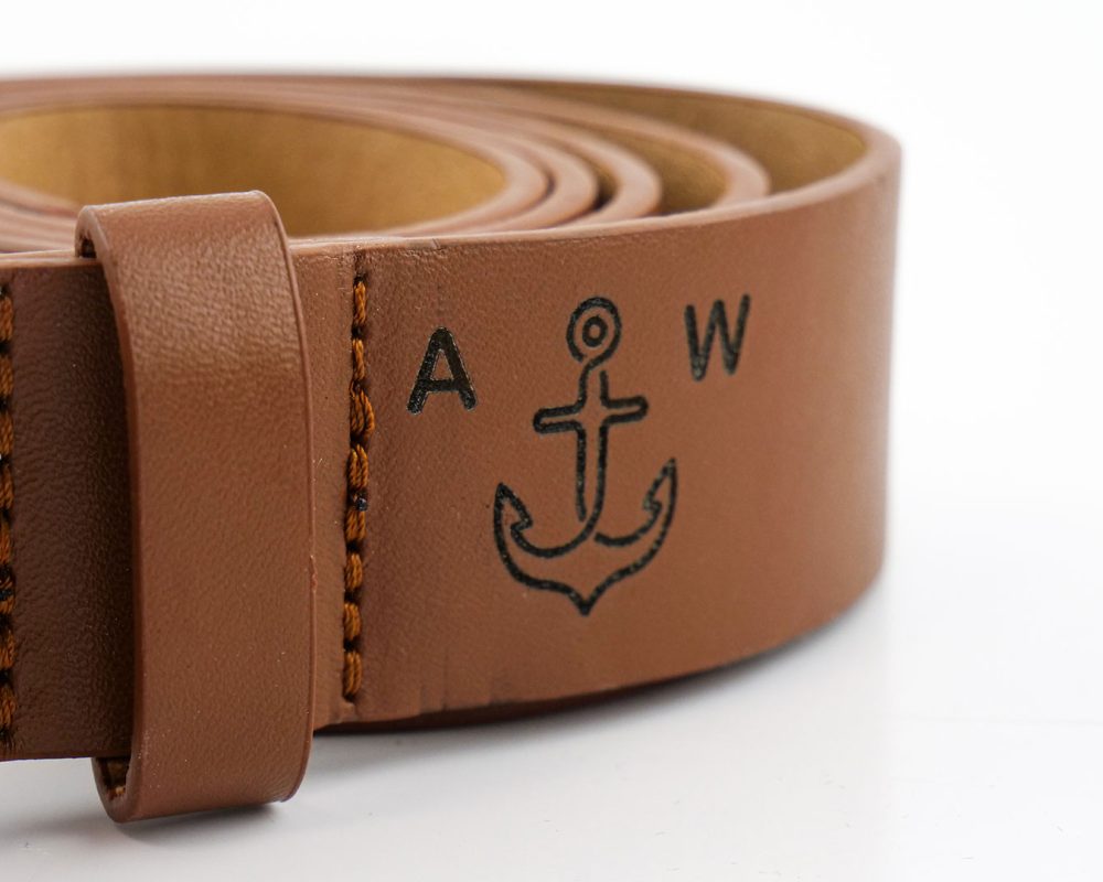 material-piel-imitacion-grabado-cinturon.img