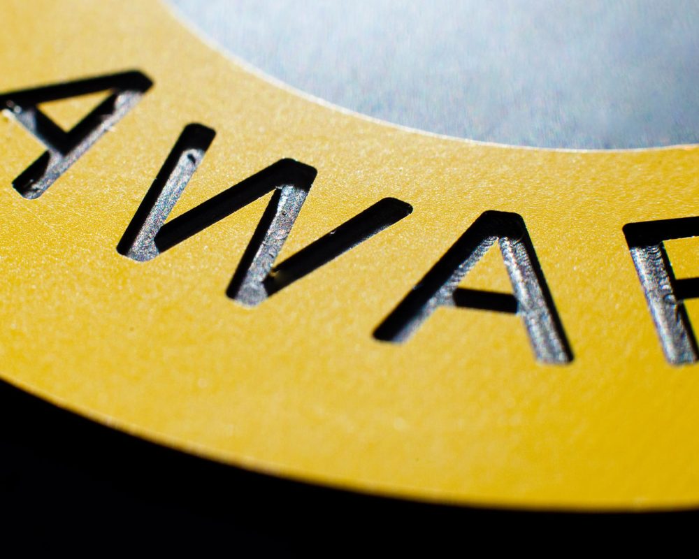 material-plastico-senalizacion-rotulo.img