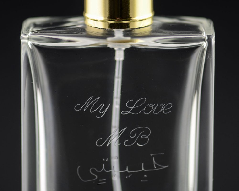 material-vidrio-cristal-grabado-perfume.img