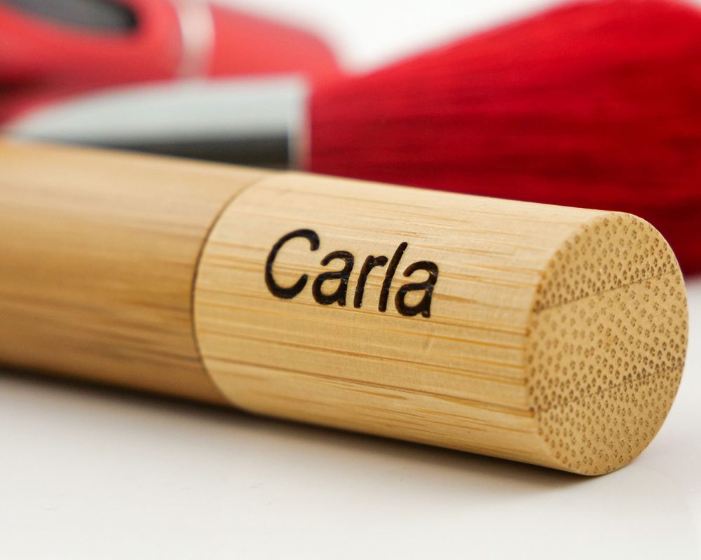 sector-creatividad-artesania-manualidades-diy-grabado-pintalabios-madera.img