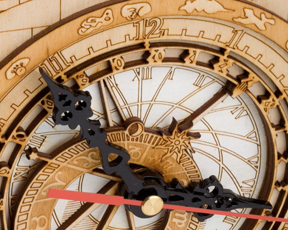 sector-creatividad-artesania-manualidades-diy-grabado-reloj-madera.img