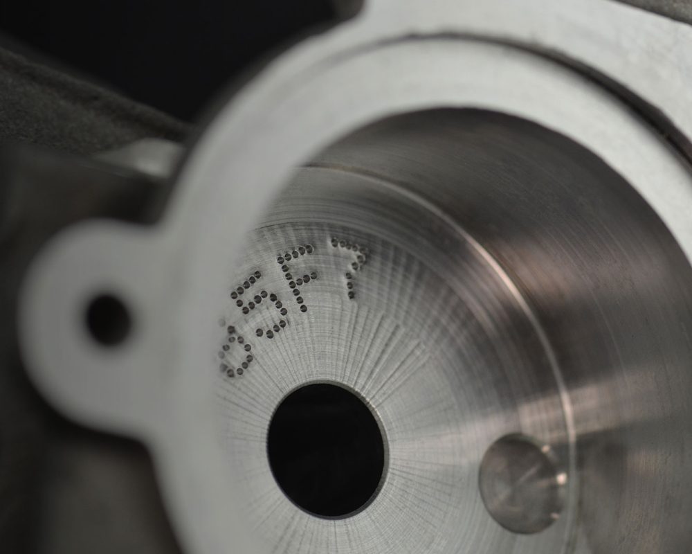 sector-identificacion-industria-automocion-grabado-datamatrix-micropercusion.img