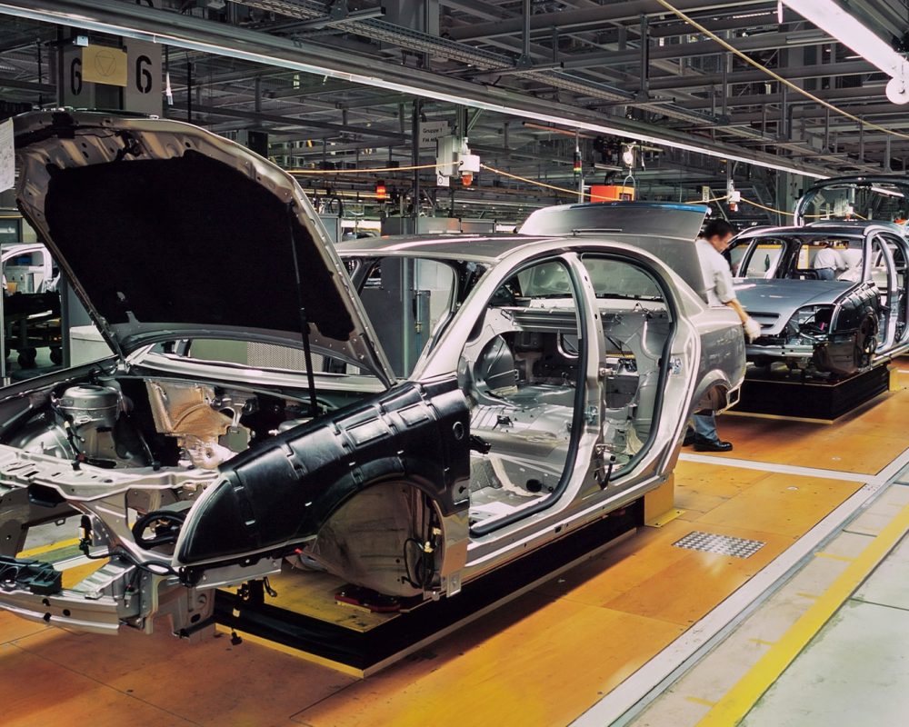 sector-identificacion-industria-automocion-linea-produccion.img