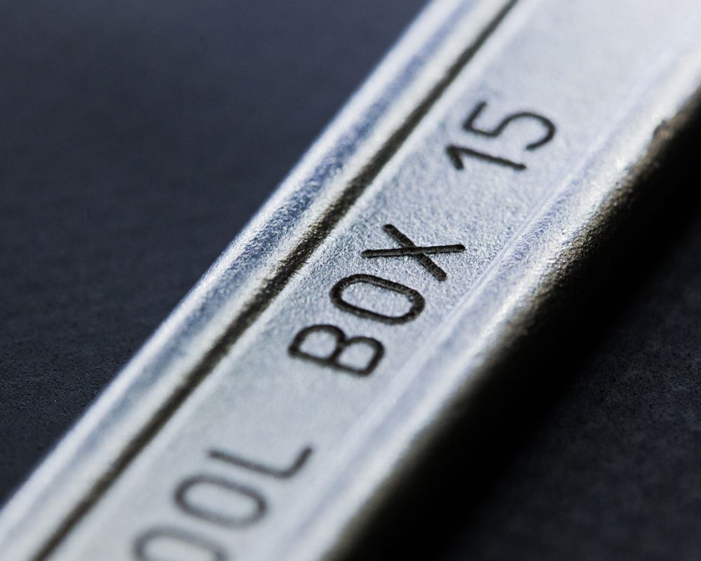 sector-identificacion-marcado-directo-piezas-grabado-metal.img