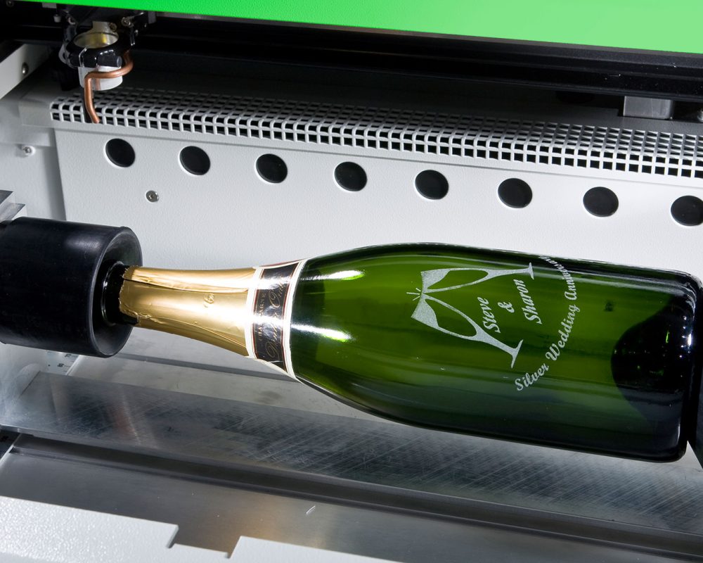 sector-personalizacion-botellas-vino-licores-grabado-laser-champagne.img