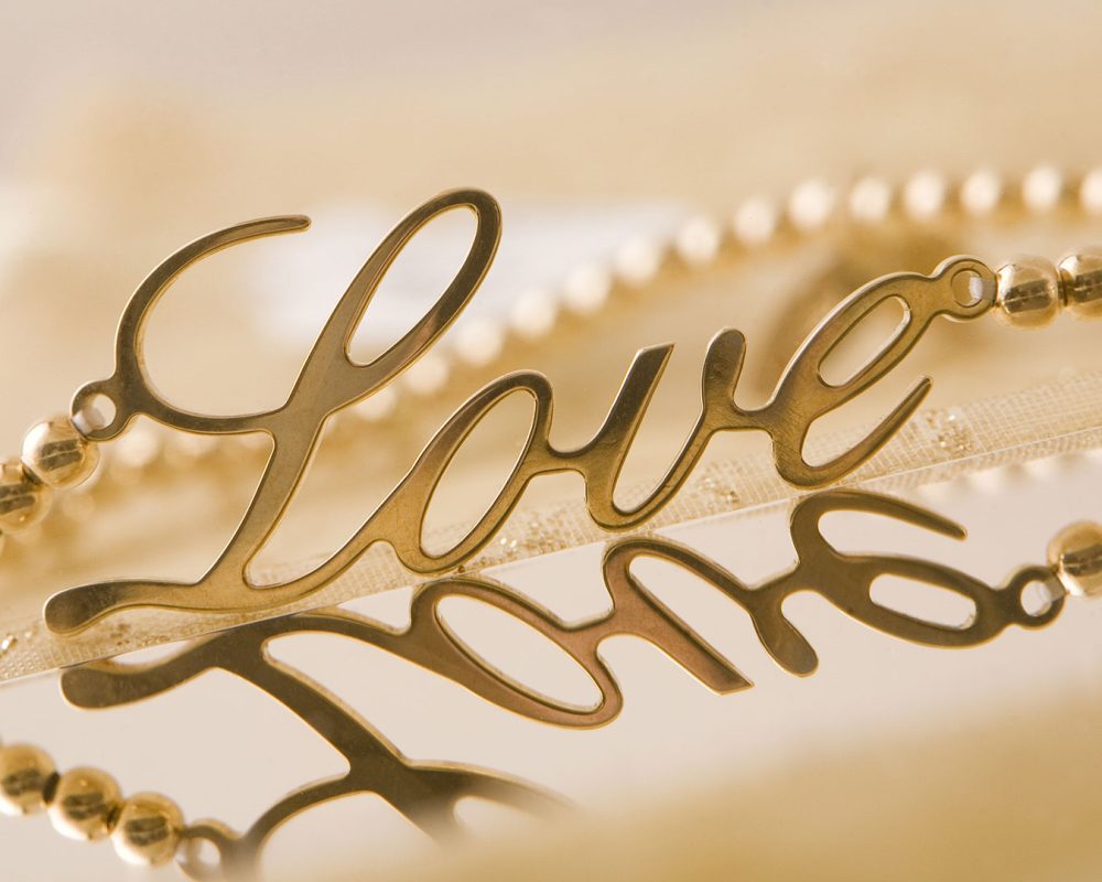 sector-personalizacion-joyas-bisuteria-corte-laser-collar-colgante.img