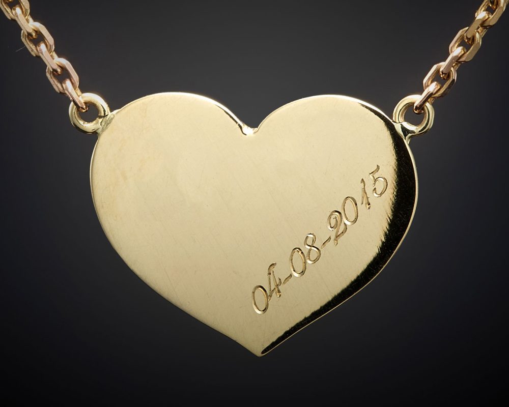 sector-personalizacion-joyas-bisuteria-grabado-collar-colgante.img