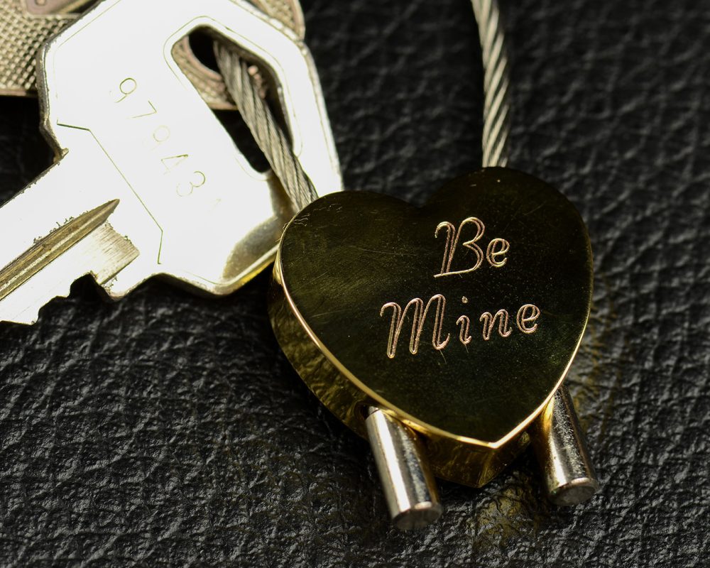 sector-personalizacion-regalos-grabado-llavero.img