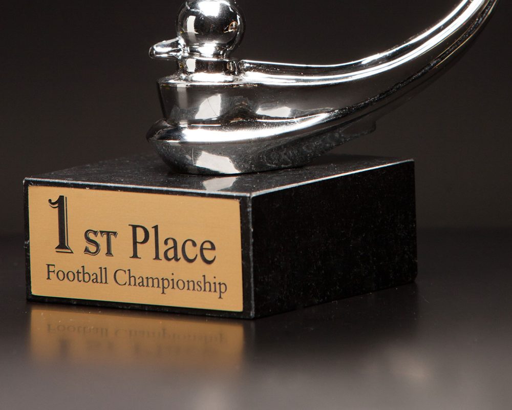 sector-personalizacion-trofeos-placas-homenaje-futbol.img